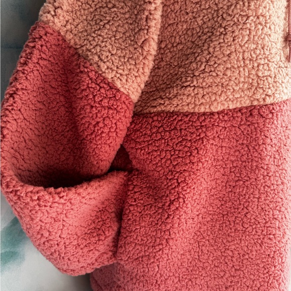 NEW VICTORIA SECRET Sherpa Half Zip Pullover in Size MED Pink ColorBlock NWT - Picture 4 of 10